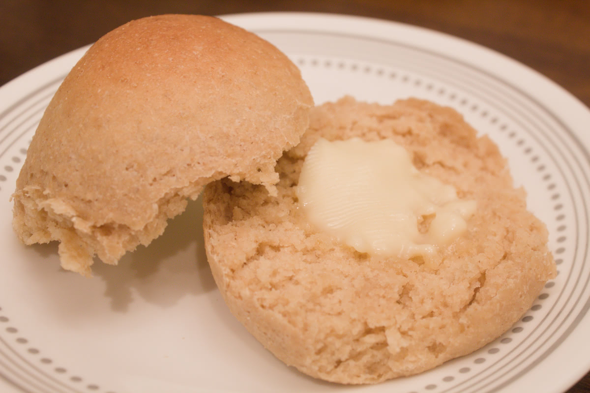 How to Make Homemade Dinner Rolls From Scratch